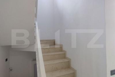 Casă cu 4 camere în Central - 4