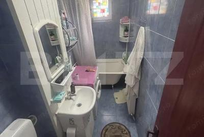 Apartament cu 3 camere semidecomandat în Micro 4 - 12