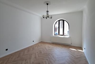 Apartament cu 4 camere semidecomandat în Dorobanți - 2