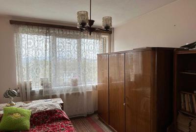 Apartament cu 3 camere decomandat în Central - 2