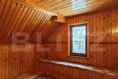 Casă cu 5 camere cu Garaj în Bran