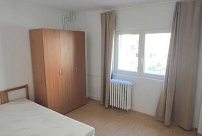 De vanzare apartament 3 Camere Gorjului