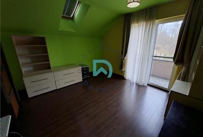 Casă cu 5 camere cu Garaj în Dârste - 9