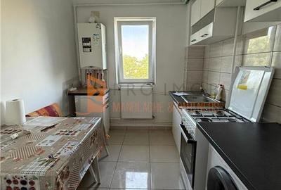 Apartament cu 2 camere semidecomandat, mobilat în 1 Decembrie - 3
