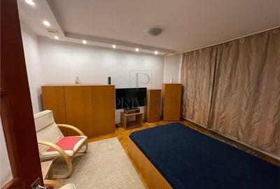 Garsonieră decomandată, mobilată în Dacia