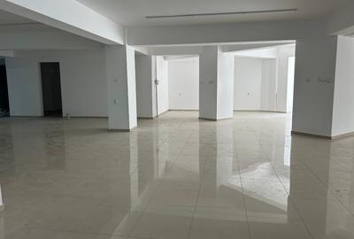 De închiriat spațiu comercial în centru orașului Călărași - 3