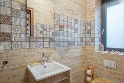 Casă cu 7 camere cu Teren 733 Mp în Bartolomeu - 16