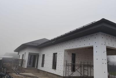 Casă cu 3 camere cu Teren 530 Mp în Central - 7