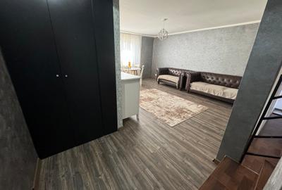 Casa versatila mobilata-utilata. 16 cam. 6 bai. 3 bucatari. Util 310mp - 16