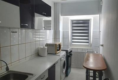 Garsonieră decomandată în Văcăresti - 2