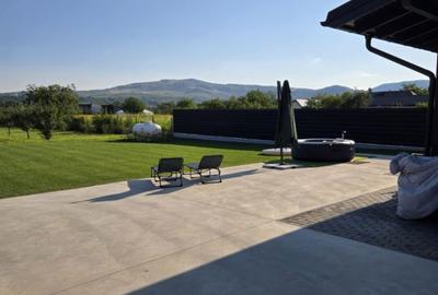 Casă cu 4 camere în Târgu Trotuș - 3