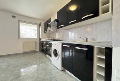 Apartament cu 3 camere decomandat, mobilat în Bucureștii Noi