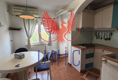 Apartament cu 3 camere decomandat, mobilat în 1 Mai - 1