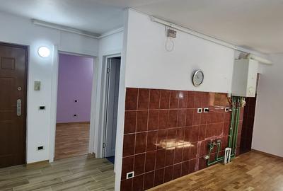 Apartament 2 camere decomandat, strada Rozelor, parter inalt, balcon, bloc 1983 - 5