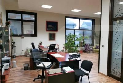 Spațiu comercial, de 93 mp, în Unirea - 13