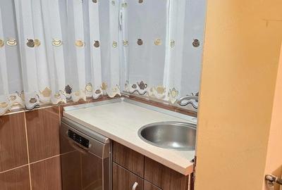 Apartament cu 2 camere decomandat în Decebal - 5