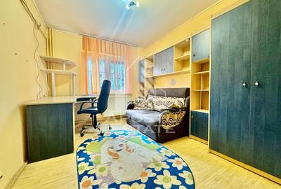 Apartament cu 3 camere decomandat, mobilat în Alfa - 3