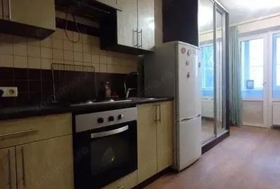 Garsonieră decomandată în Ștefan cel Mare