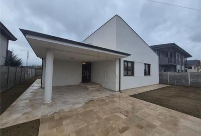 Casă individuală cu 4 camere cu Canalizare în Ghiroda - 1