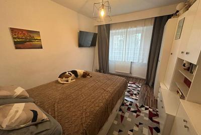 Apartament cu 3 camere decomandat în Traian - 7