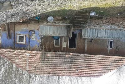 Casă cu 3 camere cu Teren 1600 Mp în Vălișoara - 1