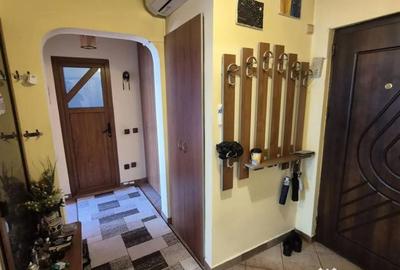 Apartament cu 2 camere decomandat în Central - 9