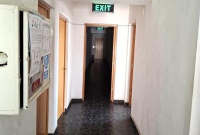 De închiriat: 2 birouri spațioase – 82 mp utili (zona str. Republicii) - 8