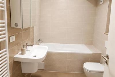 Apartament cu 3 camere decomandat, mobilat în Tractorul - 5