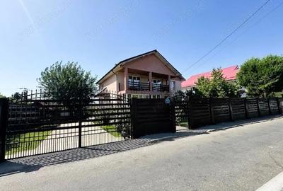 Casă cu 6 camere cu Teren 1250 Mp în Central - 7