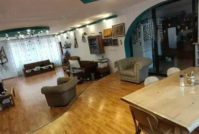 Casă cu 6 camere cu Teren 402 Mp în Central - 3