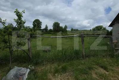 Casă cu 4 camere cu Teren 2000 Mp în Central