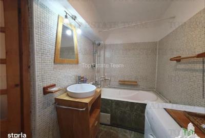 Casă cu 3 camere cu Teren 52 Mp în Central - 2