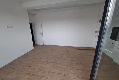 Apartament cu 2 camere nedecomandat în Republicii