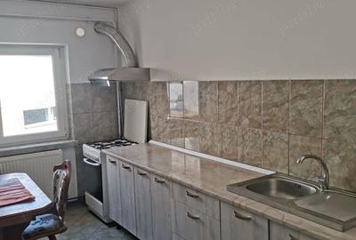 Inchiriez apartament 3 camere Craiova, zona Lapu?-Arges - 6