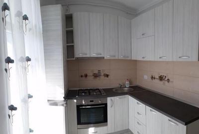 Garsoniera zona Titan - 2