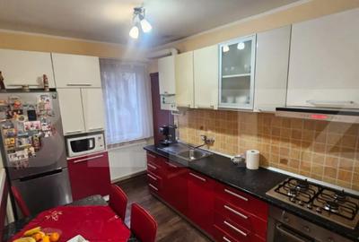 Apartament cu 3 camere decomandat în Central - 4