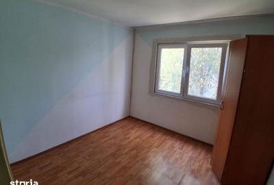 Apartament cu 3 camere decomandat în Sud - 1