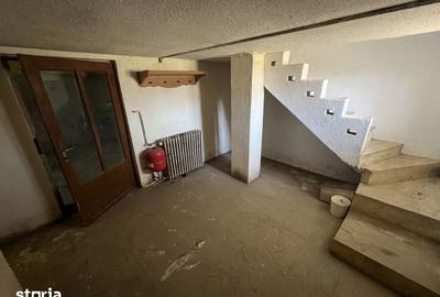 Casă cu 5 camere cu Teren 2607 Mp în Păulești - 20
