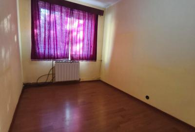 Apartament 3 camere, 61mp, zona Hurmuzachi, Radauti - 4