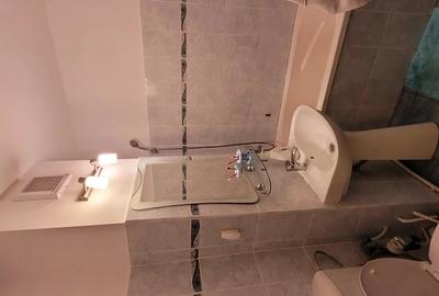 Inchiriez apartament cu 3 camere, Calea Calarasilor nr.323, bloc D2( in zona Kauffland Viziru) - 10