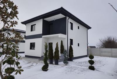 FARA COMISIOANE in Bolintin casa cu 5 camere P+1  asfalt curent 380v canal apa - 2