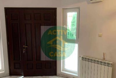 Casa de vanzare zona Roman - 1