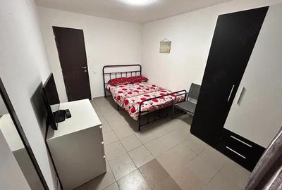 Garsonieră decomandată în Apărătorii Patriei