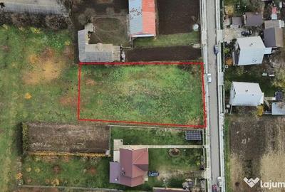 Teren de 1473 mp, în Pădureni - 3