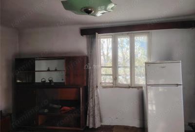 Casă cu Teren 670 Mp în Boldești - 1