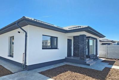 Casă cu 3 camere cu Teren 307 Mp în Berceni - 2