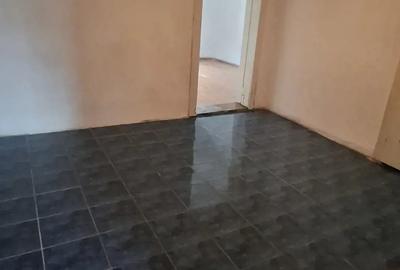 Vand casa in Comuna Gottlob ( 50 km distanta de Timi?oara) - 5