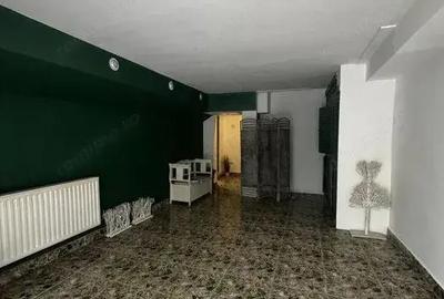 Spațiu comercial, de 85 mp, în Cornișa - 2