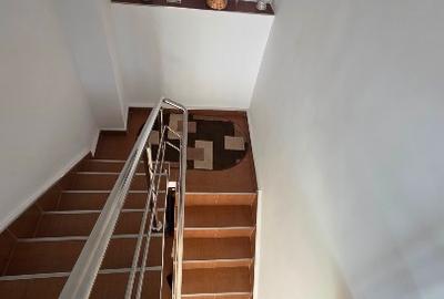 Casă individuală cu 5 camere cu Teren 250 Mp în Central - 4