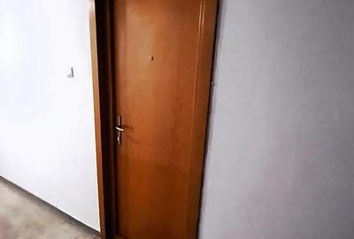 Garsonieră decomandată în Central - 7